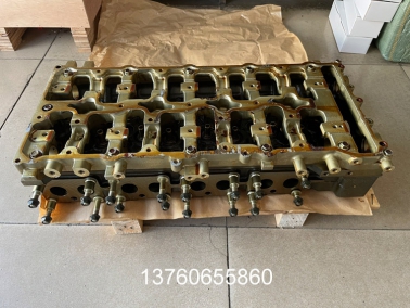 4M50原(yuan)裝缸(gang)蓋總成(cheng)