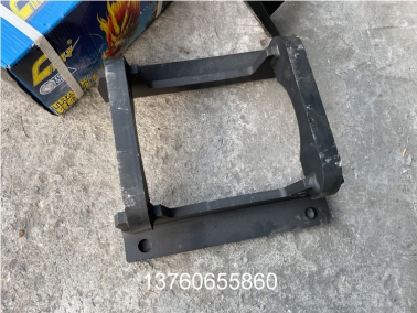 桺(liu)工CLG915護鏈架(jia)