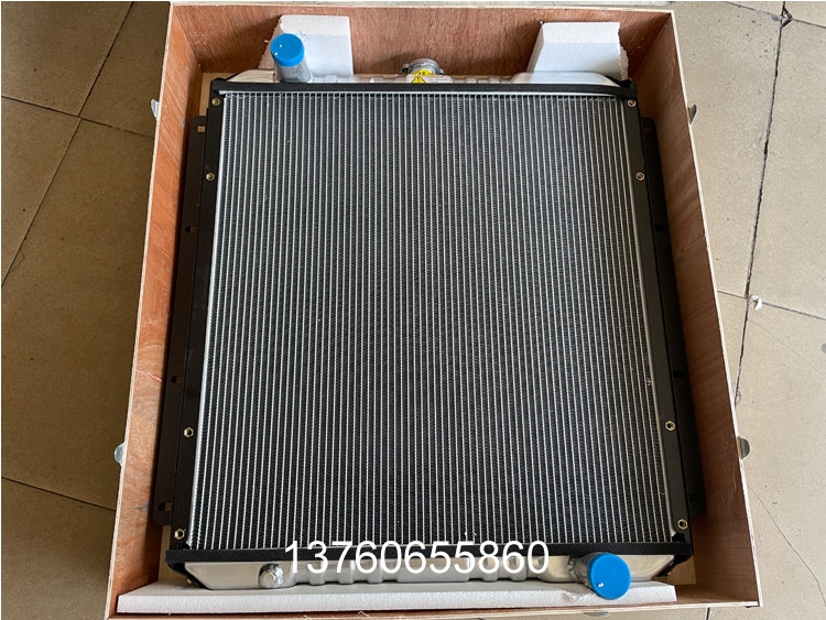 EX120-5挖掘機水(shui)箱