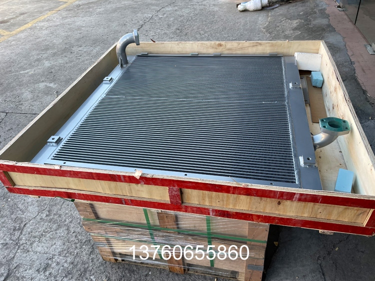 CAT374D液壓(ya)油散熱器(qi)